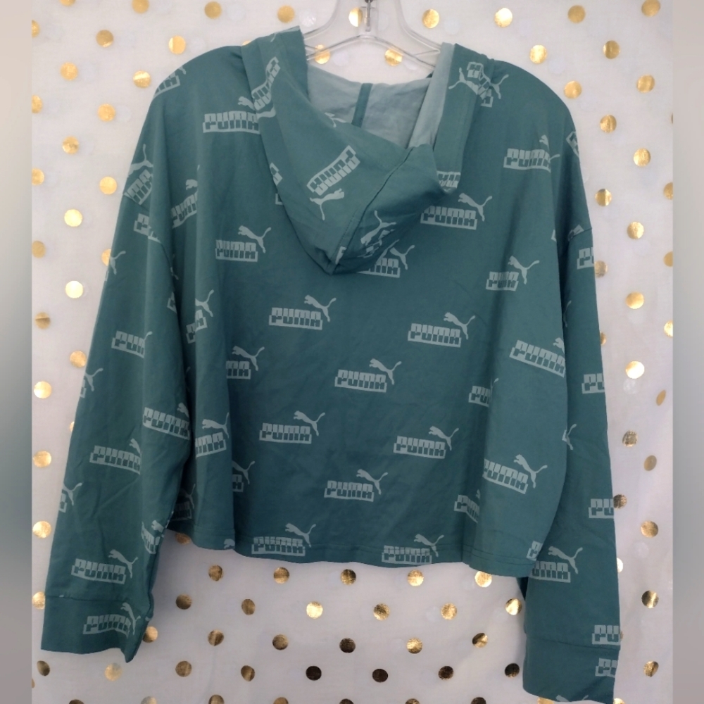 Puma long sleeve cropped oversized, thin tee